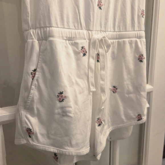 Spiritual Gangster Perfect Lounge White & Pink Floral Romper - Picture 9 of 10